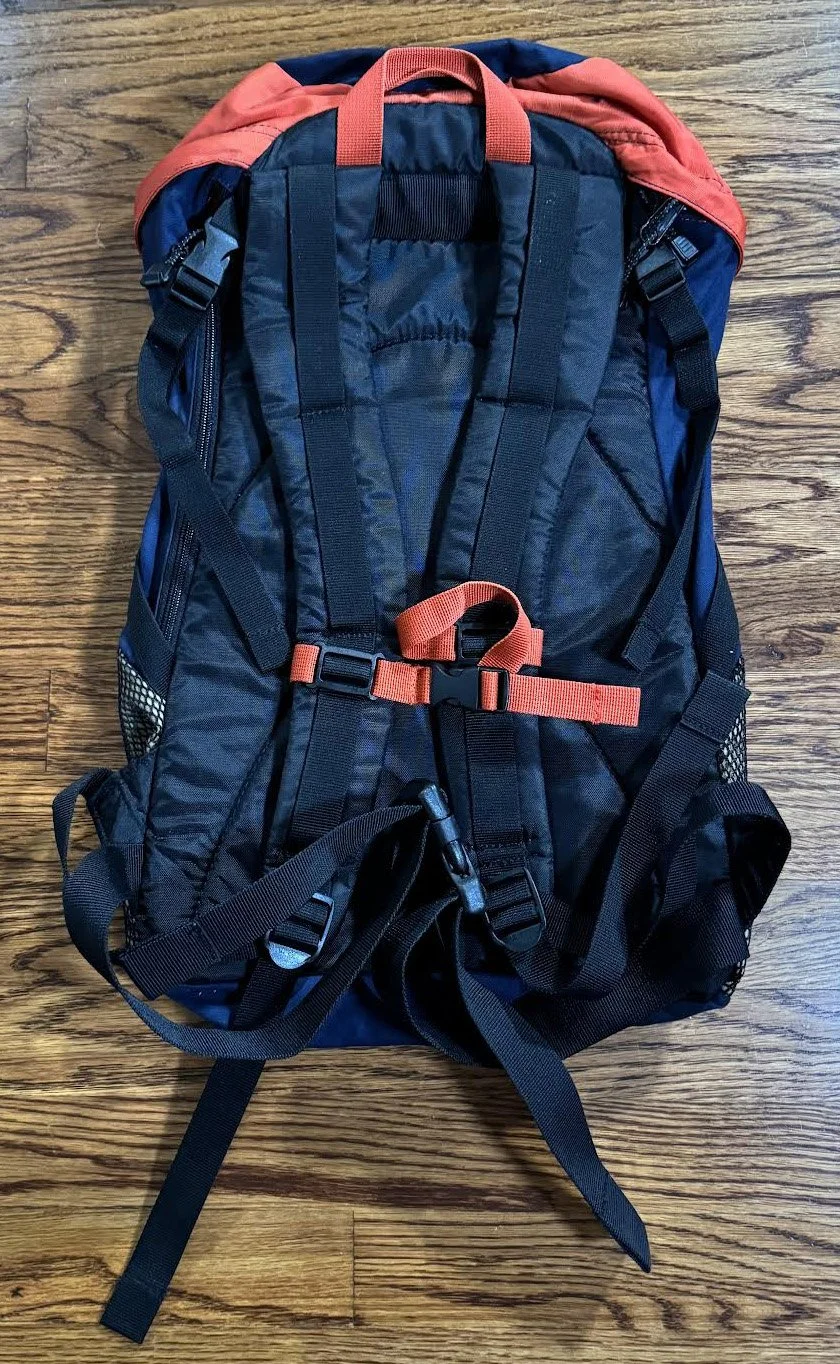 Vintage Gap Hiking Bag — RootsBK